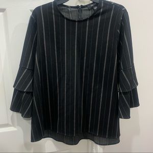 Karen Kane Black Striped, back zip top with 3/4 length Bell Sleeves Size XL